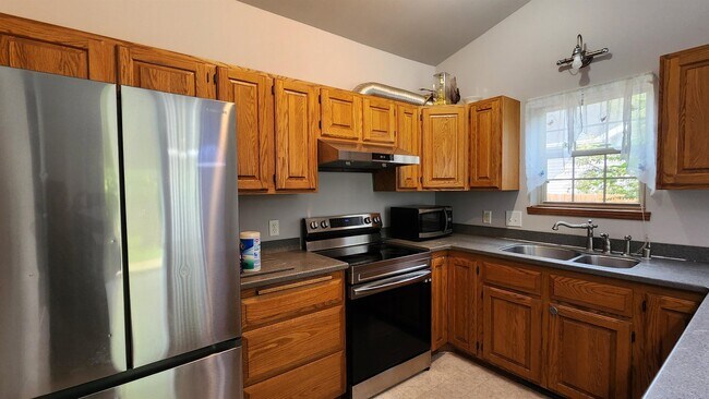 Building Photo - 5153 Oak Valley Dr