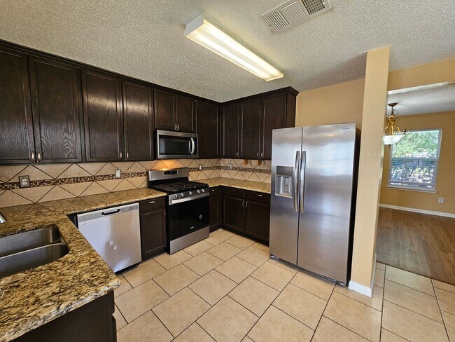 Building Photo - Incredible home available in Reserve At Hi...
