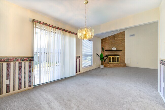 Building Photo - 1927 Ash Meadow Dr