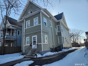 Building Photo - 538 Howard Ave