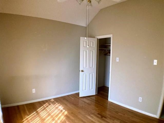 Building Photo - 4806 Redwood Dr