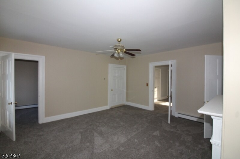 Building Photo - 172 Musconetcong River Rd