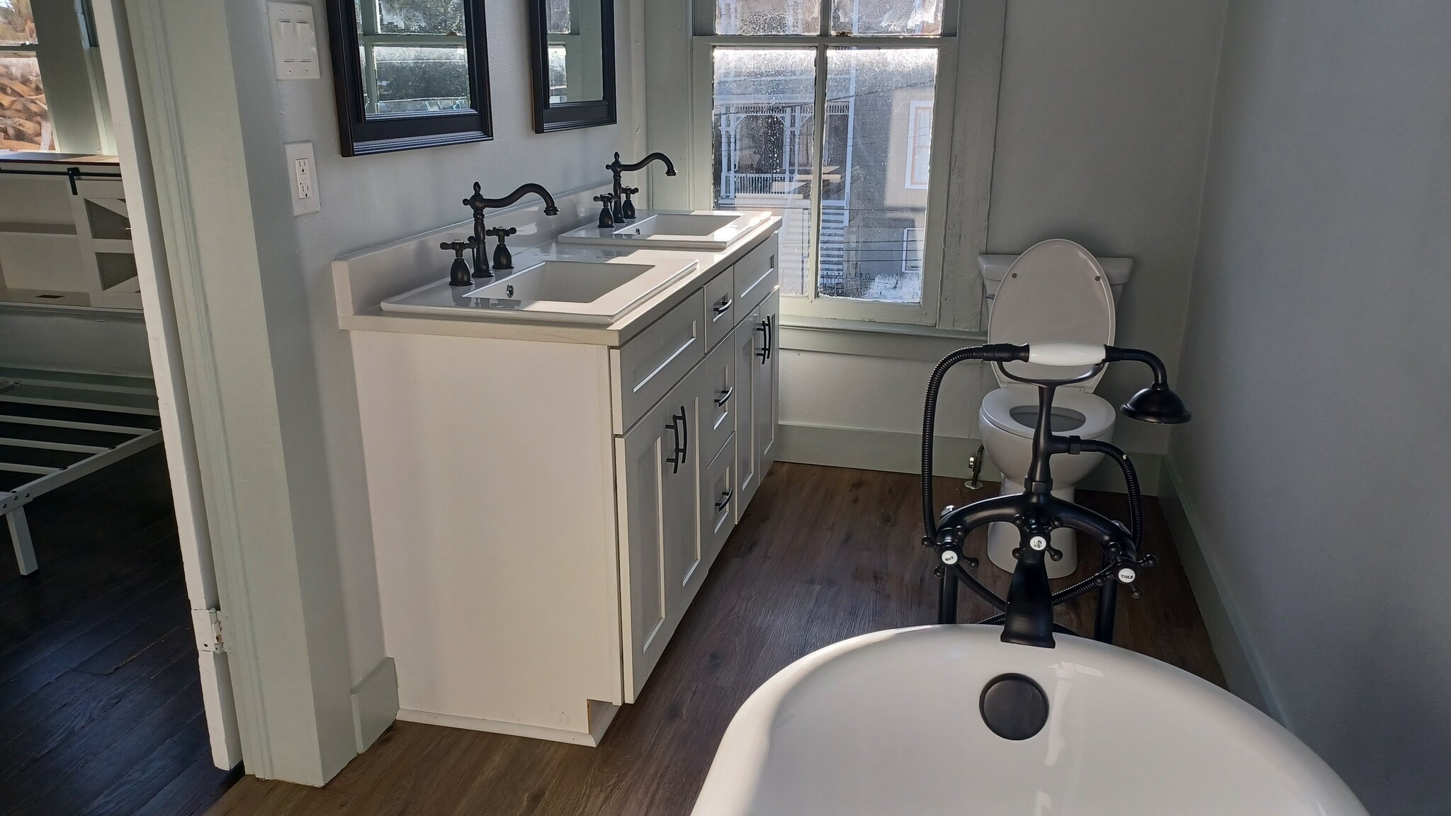 Building Photo - 514 17th St