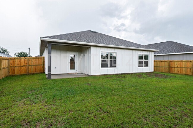 Building Photo - 14567 Dayton Cir