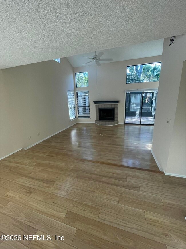 Building Photo - 536 Pelican Key