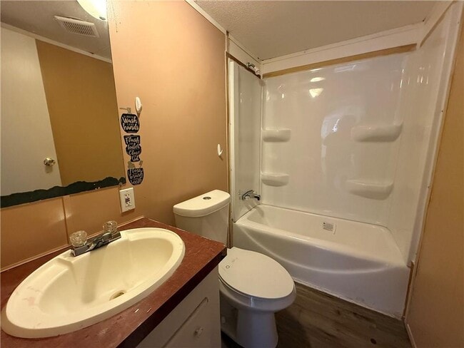 Building Photo - 129 Elza Dr