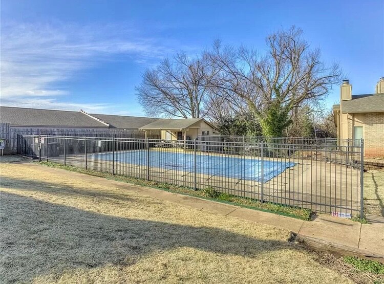 Building Photo - 9613 Hefner Village Blvd