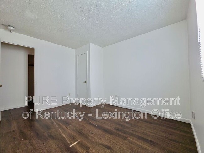 Building Photo - 207 Mt Vernon Rd