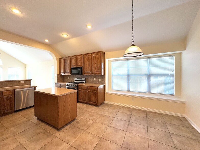 Building Photo - 132 Cassandra Dr