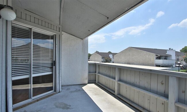 Building Photo - 8787 Brae Acres Rd