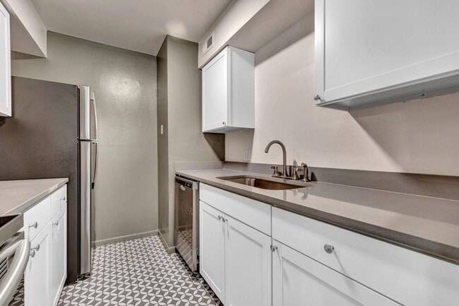 Interior Photo - Rosewood Commons