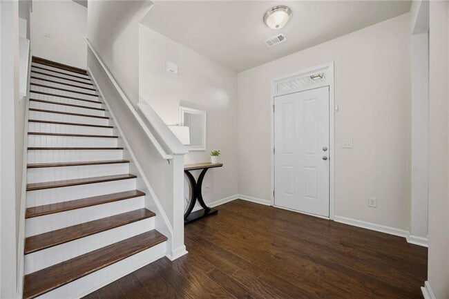 Building Photo - 3110 Boxwood Crossing
