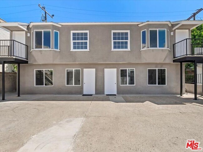 Building Photo - 1165 Stanford St