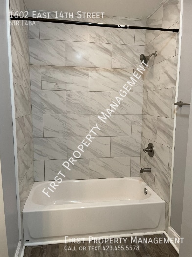 Building Photo - 1602 E 14th St