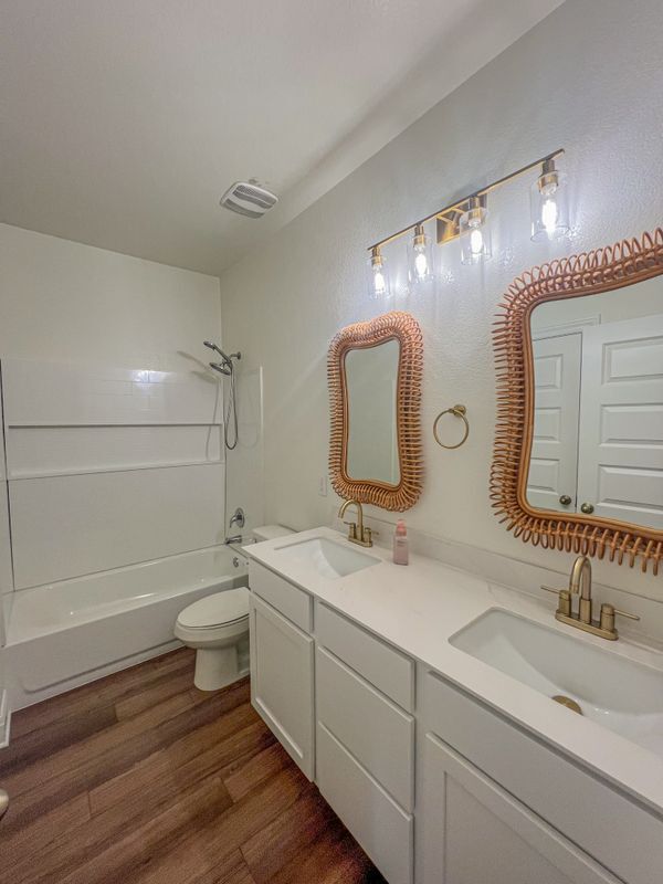 Building Photo - 512 Barbary Coast Ln