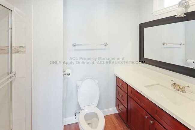 Building Photo - Beautifully updated, One Story Fremont Hom...