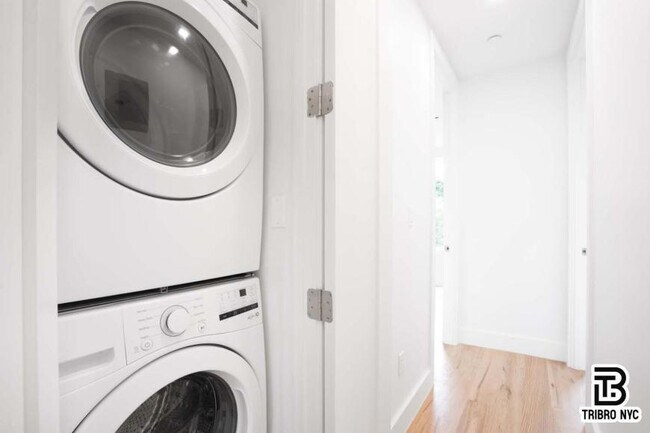 Building Photo - 2 bedroom in BROOKLYN NY 11205
