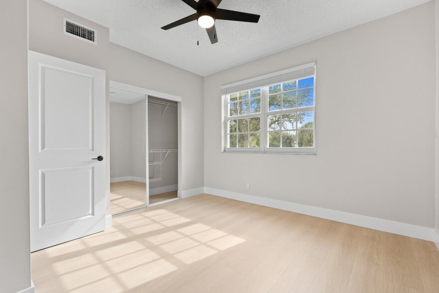 Building Photo - 149 SW 96th Terrace
