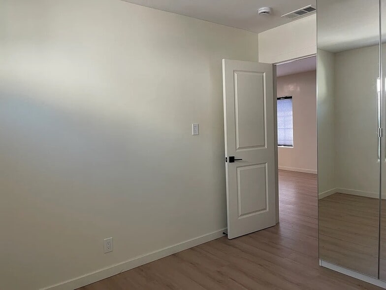 Building Photo - 4216 Sawtelle Blvd