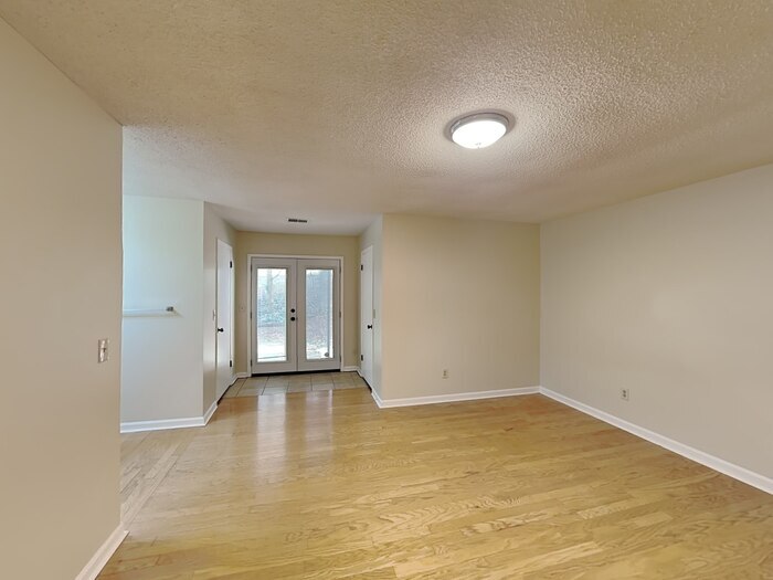 Building Photo - 4569 S Landing Dr