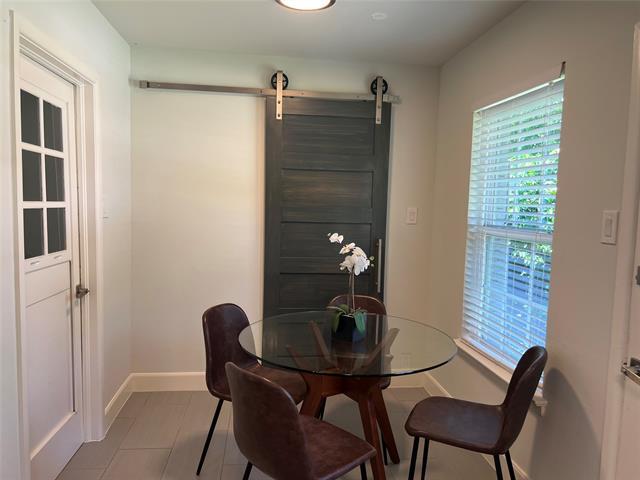 Building Photo - 624 Scottsdale Dr