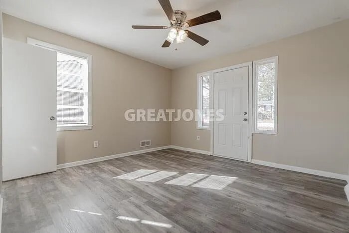 Building Photo - 2114 Morninglo Ln