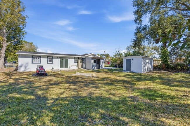 Building Photo - 8902 W Norfolk St