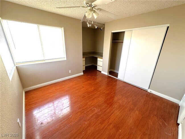 Building Photo - 120 Clifton Heights Dr