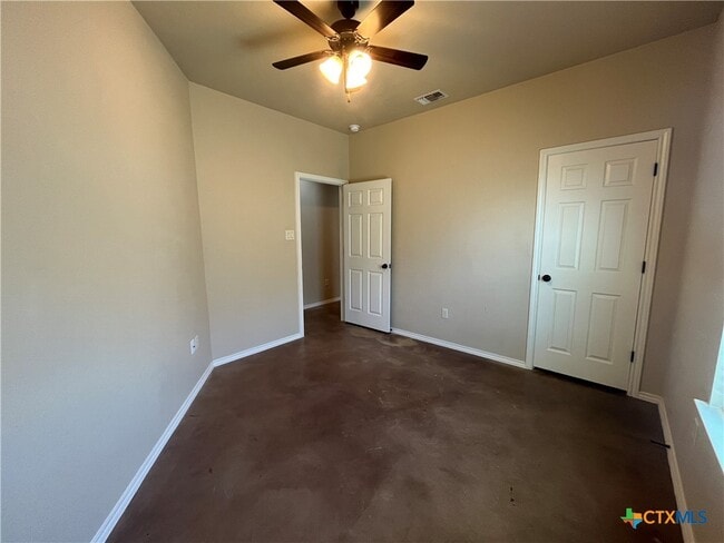 Building Photo - 170 Joanne Cv