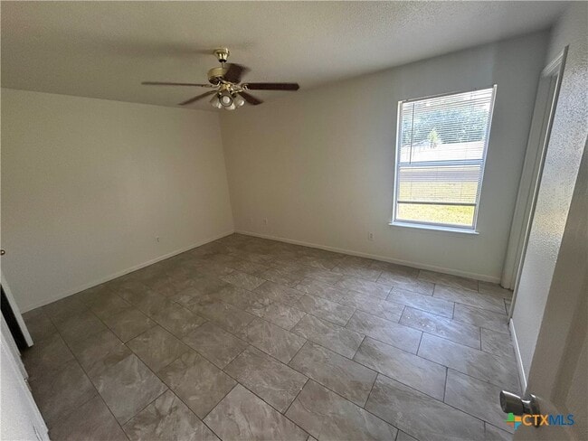 Building Photo - 204 Castellon Ct