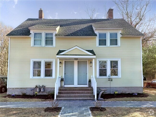 Building Photo - 16 Bowling Ln