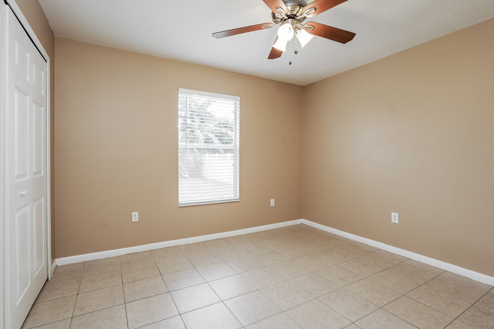 Building Photo - 2122 SE 6th Ln