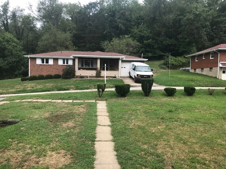 Building Photo - 5708 Pontiac Dr