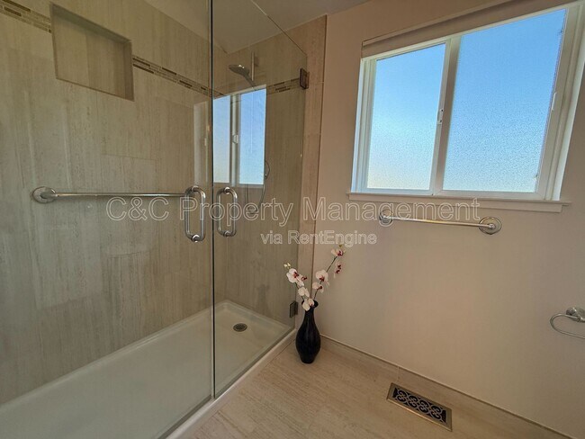 Building Photo - 63 S Branciforte Ave