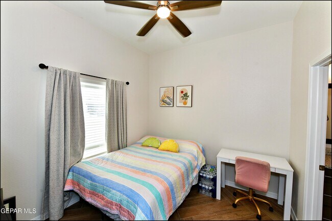 Building Photo - 2225 Tierra Delmonte Dr