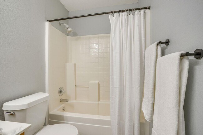 Building Photo - Great Rental in Marine Creek Heights- 3 Bed, 2 Bath- Eagle Mountain Saginaw ISD- 76135