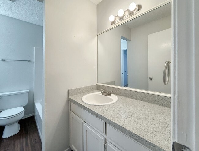 Building Photo - Stylish 2-Bedroom Townhome with Private Patios & Modern Finishes in Burleson, TX