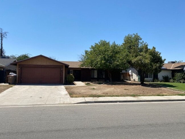 Primary Photo - House