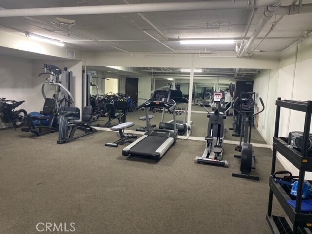 Building Photo - 11851 Laurelwood Dr