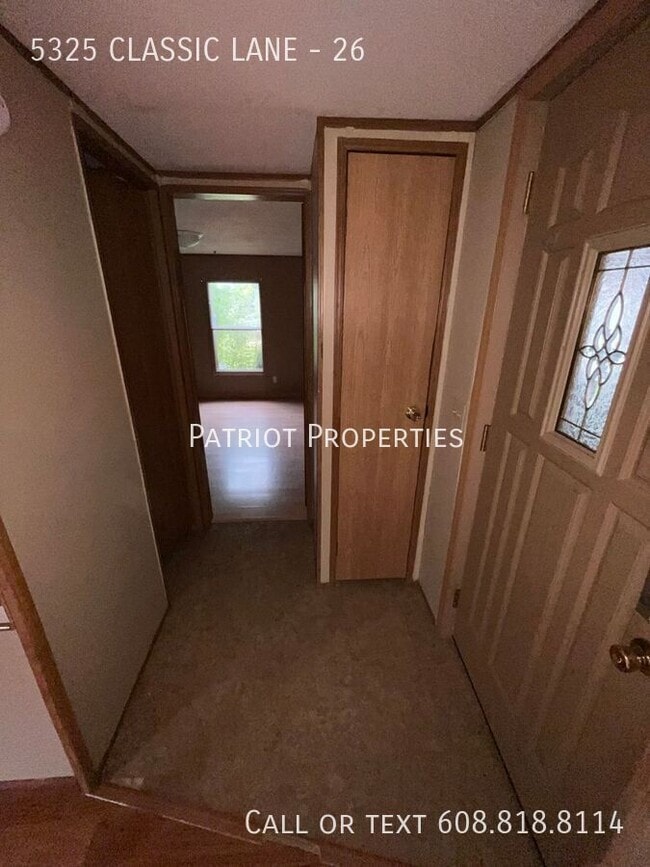 Building Photo - 5325 Classic Ln