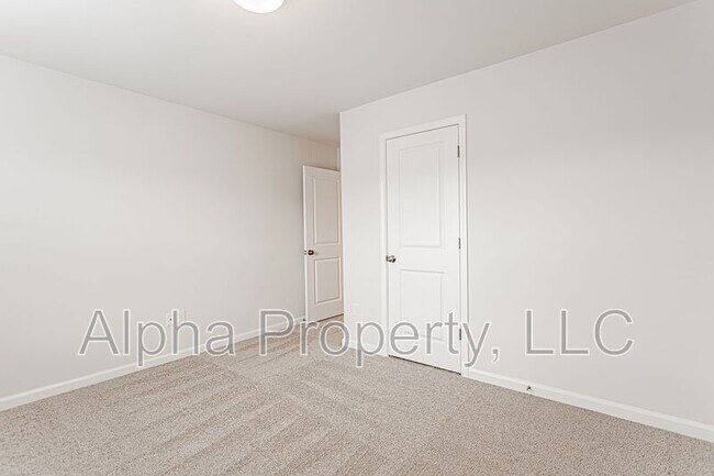 Building Photo - 364 White Peach Wy