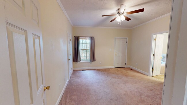 Building Photo - 4 Bedroom w/ Bonus Room in Carolina Lakes ...