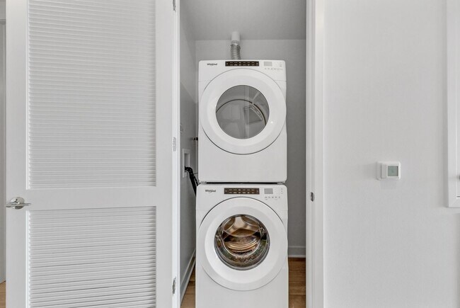 Building Photo - 4507 Rivington