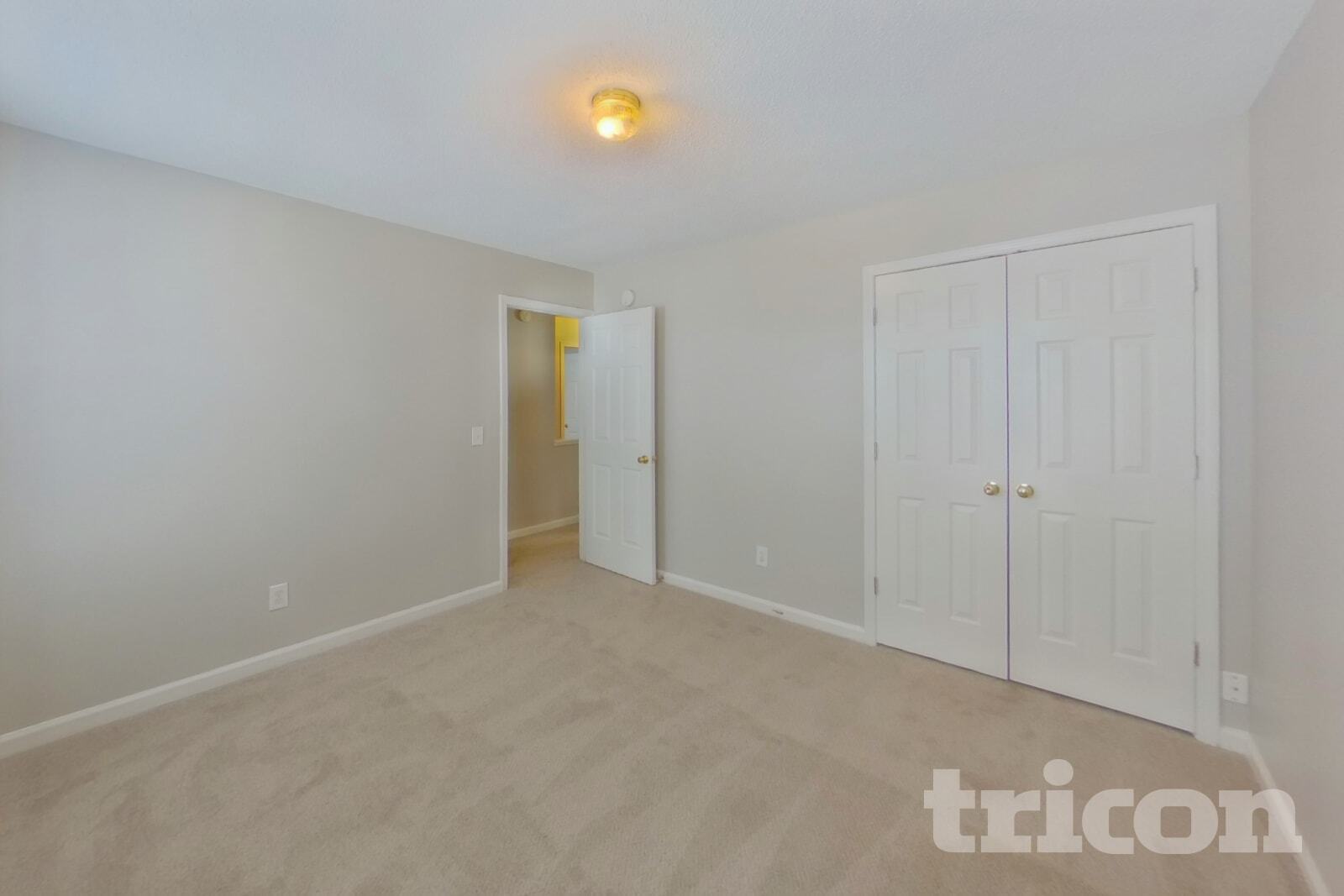 Building Photo - 163 Brooksong Dr