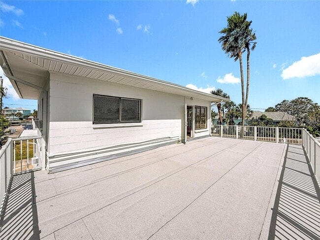 Building Photo - 497 Normandy Rd