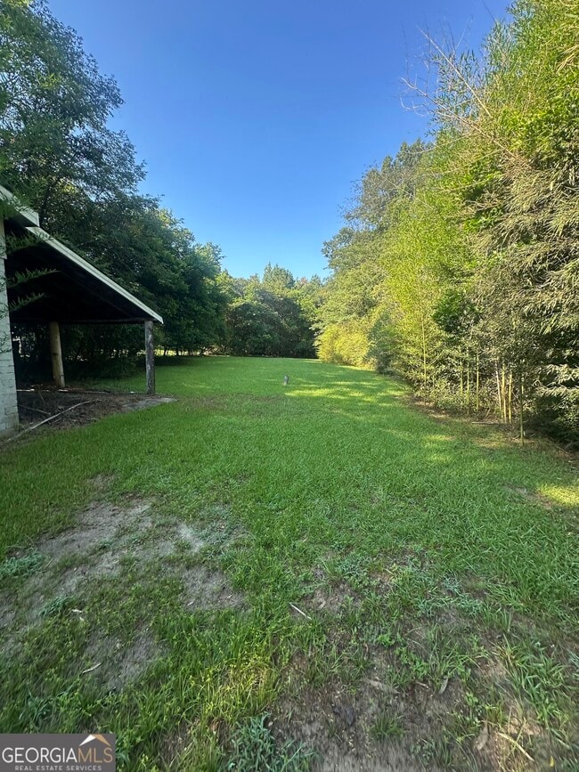 Building Photo - 3939 Bloomfield Dr