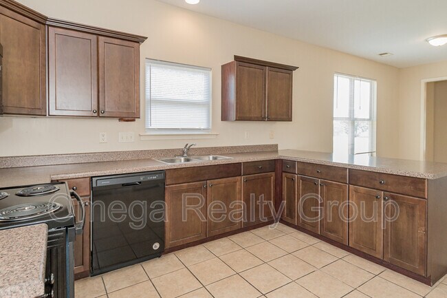 Building Photo - 1020 Washington Dr