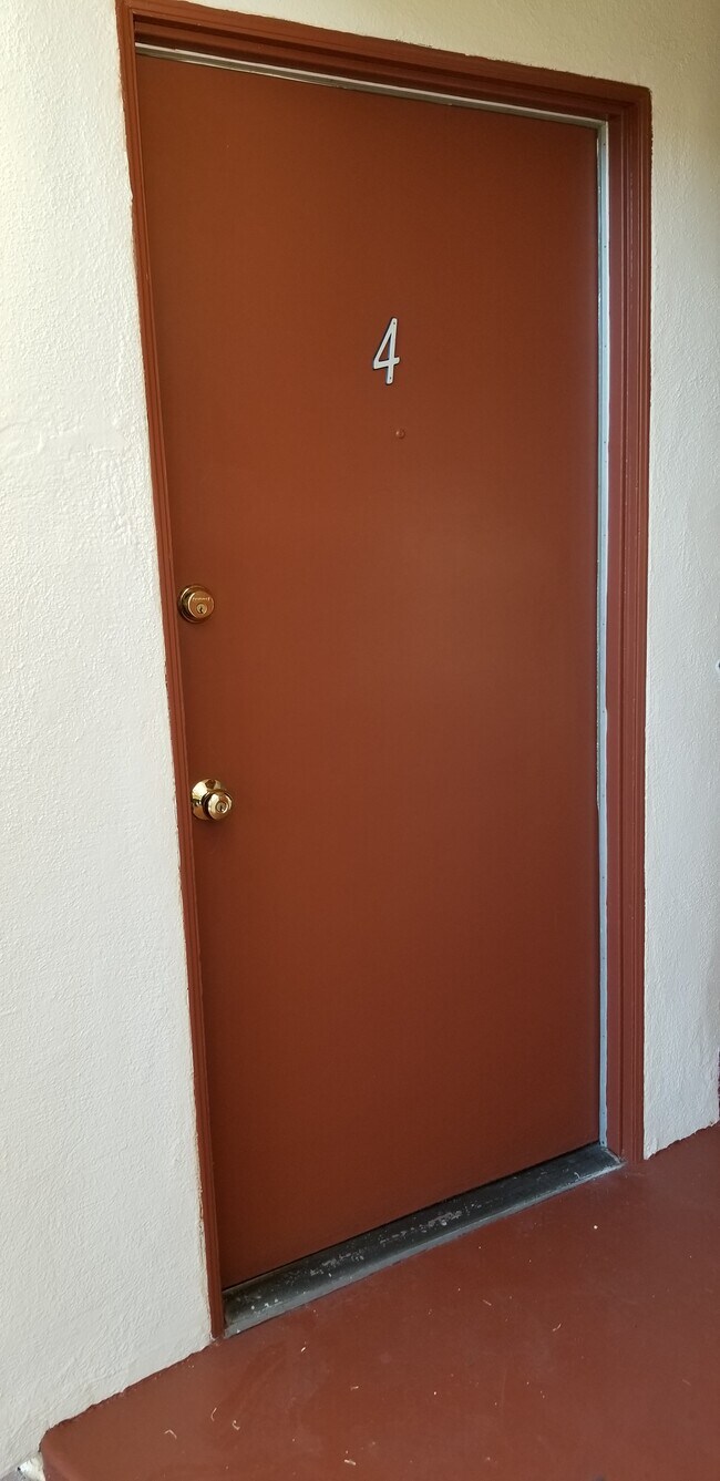 Building Photo - 134 Hurlbut St