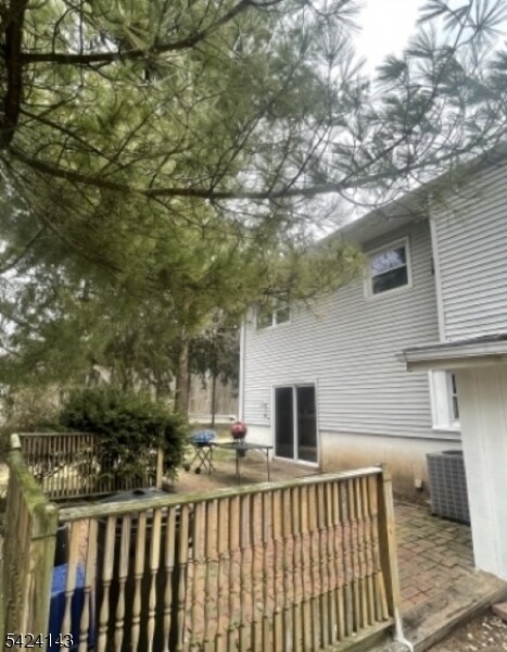 Building Photo - 337 Jamestown Rd