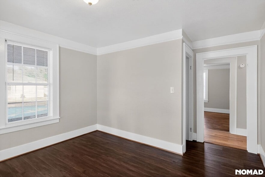 Building Photo - 2002 E 51st St